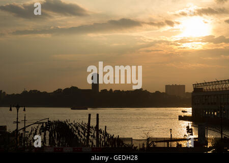 Fiume Hudson tramonto, New York Foto Stock