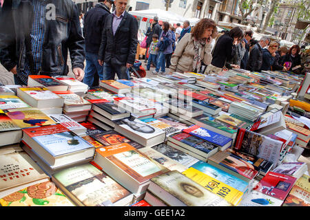 Prenota in stallo La Rambla, Sant Jordi's Day (23 aprile) ,Barcelona Catalonia,Spagna Foto Stock