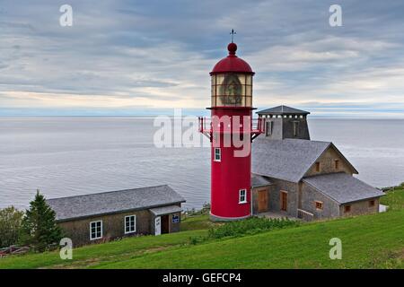 Geografia / viaggi, Canada, Québec, punto-a- la-Renommee faro, Historic Site, Land's End, Gaspesie, Penisola Gaspesie, Highway 132, golfo di St Lawrence, Quebec, la maggior parte dei percorsi faro nel mondo. Foto Stock
