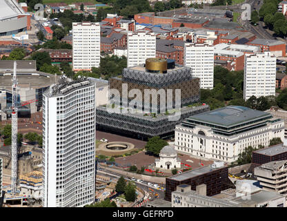 Vista aerea della Biblioteca di Birmingham in Centenary Square, il centro della città di Birmingham, Regno Unito Foto Stock
