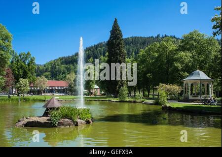 I giardini del centro termale di Bad Liebenzell Foto Stock