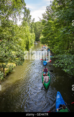 Via vai di gente kajak - Spreewald, Germania. Foto Stock