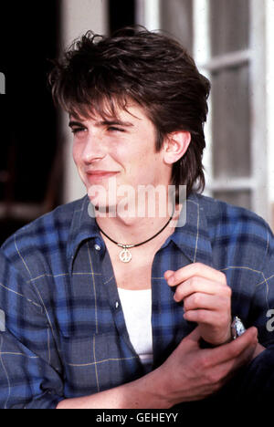 Charlie Schlatter Der 17-jaehrige Johnny Wolfe (Charlie Schlatter) fuehrt zusammen mit circuizione Mutter ein heruntergewirtschaftetes Hotel. *** Caption locale *** 1988, Heartbreak Hotel, Heartbreak Hotel Foto Stock