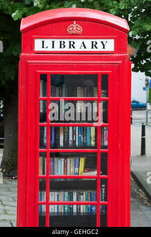 Casella telefono libreria in Banbury, Oxfordshire, Inghilterra