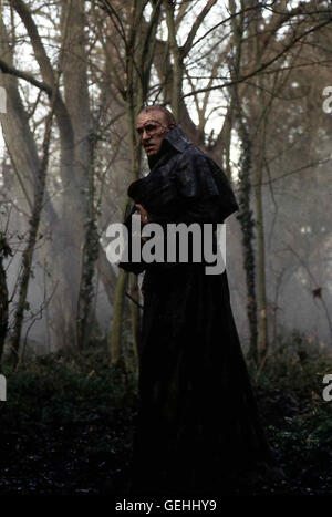 Robert De Niro Die Kreatur (Robert De Niro) wandert durch den Wald. *** Caption locale *** 1994, Mary Shelley Frankenstein di Mary Shelley è Frankenstein Foto Stock