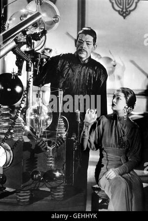 Boris Karloff, Myrna Loy Dr. Fu-Manchu (Boris Karloff) hofft, Mit Hilfe circuizione Tochter Fah Lo vedi (Myrna Loy) und einer Mordmaschine die Weltherrschaft zu erringen. *** Caption locale *** 1932, maschera di Fu mancesi, Die Maske Des Fu-Manchu Foto Stock