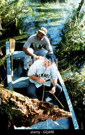 Gus (verde Danny Glover,hinten), Joe Acque (Joe Pesci) *** Caption locale *** 1997, Gone Fishin', Der 100.000 $ Fisch Foto Stock