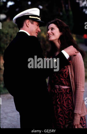 Zack (Richard Gere) und Paula (Debra Winger) *** Caption locale *** 1982, ufficiale e un signore, un, Ein Offizier und Gentleman Foto Stock