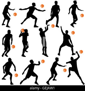Silhouette nera di uomini giocare a basket su un backgroun bianco Foto Stock