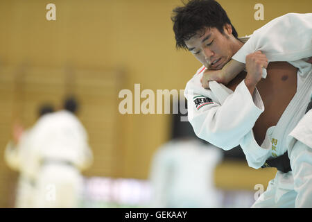 Ajinomoto National Training Centre, Tokyo, Giappone. 27 Luglio, 2016. Ryunosuke Haga (JPN), 27 luglio 2016 - Judo : uomini Giappone team nazionale sessione di formazione per Rio Giochi Olimpici 2016 a Ajinomoto National Training Centre, Tokyo, Giappone. © AFLO SPORT/Alamy Live News Foto Stock