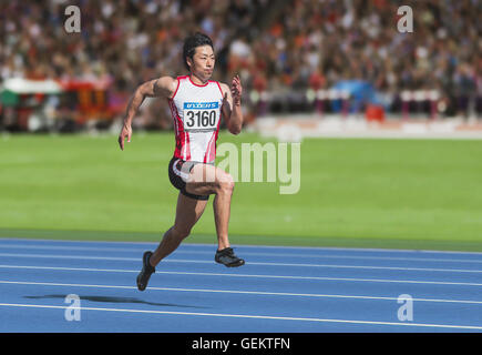 Atleta giapponese in esecuzione su via Foto Stock