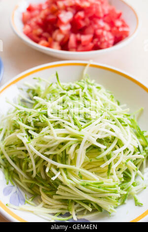 Ingredienti per preparare la pizza Foto Stock