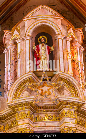 Natale Statua di Cristo Parroquia Cattedrale dolores hidalgo del Messico. Foto Stock