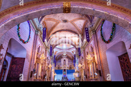 Archi di natale, Parroquia Cattedrale dolores hidalgo del Messico. Foto Stock