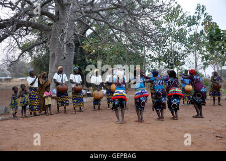 Il Benin, Koussucoungou, danza locale Foto Stock