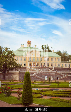 Grand Il Palazzo Mensikov, il Palazzo ed il Parco ensemble di Oranienbaum, Russia Foto Stock