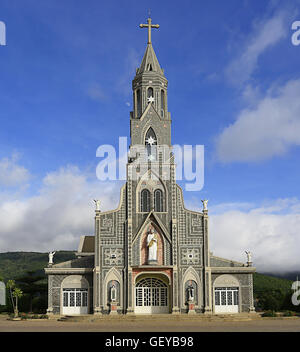 Diom chiesa di pietra di Dalat, Vietnam Foto Stock