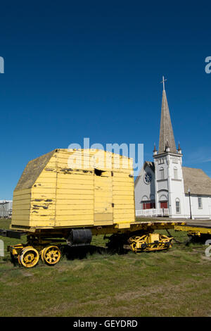 Alaska, Seward Peninsula, Nome, incudine City Square. Vintage giallo treno di data mining. Foto Stock