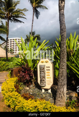 Segno lungo la passeggiata costiera in Wailea per ristorante al Grand Wailea Resort Foto Stock