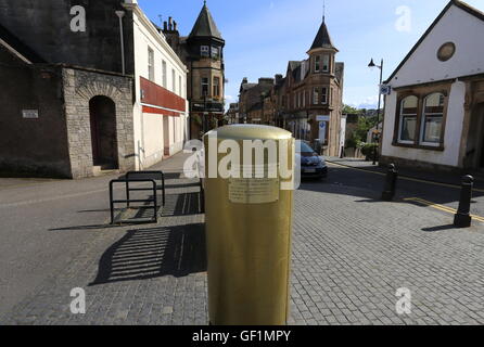 Golden post box in onore di Andy Murray's 2012 medaglia d oro dunblane Scozia Luglio 2016 Foto Stock