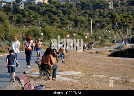 Megalo Kavouri beach a Atene, Grecia Foto Stock