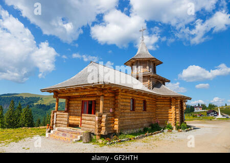 Chiesa ortodossa in Manastirea Prislop, Maramures paese, Romania Foto Stock