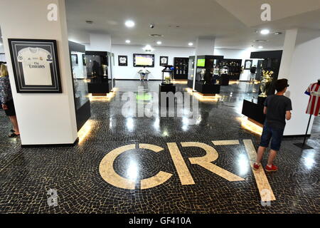 Funchal, Madeira. 23 Luglio, 2016. Cristiano Ronaldo apre le porte a un hotel di lusso e l'adiacente museo del calcio a Funchal, il suo luogo di nascita. © Azione Sport Plus/Alamy Live News Foto Stock