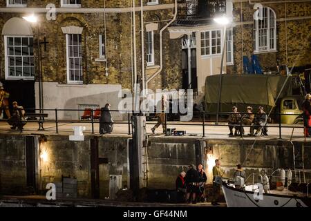 Porto di Weymouth Dorset, Regno Unito. 28 Luglio, 2016. Le riprese di Dunkerque a Weymouth Harbour nel Dorset. Credito Foto: Graham Hunt/Alamy Live News Foto Stock