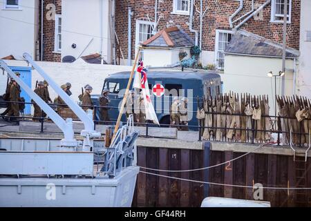 Porto di Weymouth Dorset, Regno Unito. 28 Luglio, 2016. Le riprese di Dunkerque a Weymouth Harbour nel Dorset. Credito Foto: Graham Hunt/Alamy Live News Foto Stock