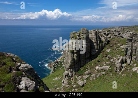 Rocciosa costa ovest a Lundy Island,Canale di Bristol,Devon, Inghilterra Foto Stock