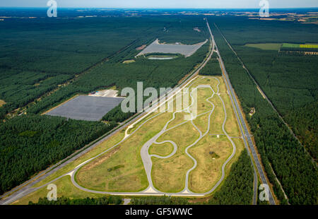 Vista aerea, Volkswagen AG test in pista Ehra-Lessien, pista di prova in Ehra parte della fabbrica della Volkswagen a Wolfsburg, racetrack, Foto Stock