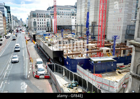 Londra, Inghilterra, Regno Unito. Sito in costruzione per Goldman Sachs' nuova sede su Farringdon Street - Visto da HOLBORN VIADUCT Foto Stock