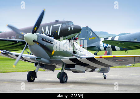 Vickers Supermarine Spitfire MH434, a Duxford Foto Stock