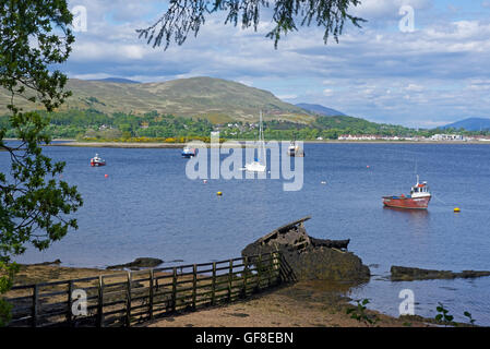 Vista sul Loch Linnhe a Corpach e la Caledonian Canal vicino a Fort William. La Scozia. Regno Unito. SCO 10,987. Foto Stock