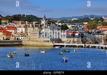 Panorama di Cascais sul tramonto, Portogallo Foto Stock