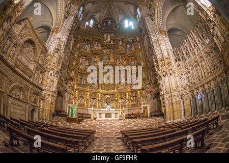 HDR interno del Primate Cattedrale di Santa Maria di Toledo, Spagna Foto Stock