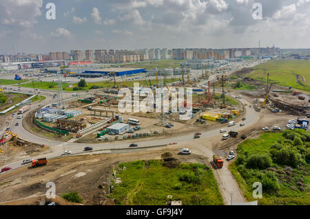 Costruzione di due livelli di risultato sulla strada di bypass Foto Stock