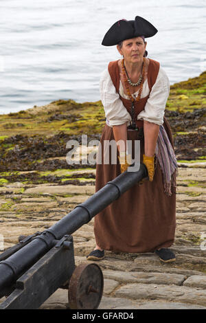 Swanage, Dorset, Regno Unito. Il 30 luglio, 2016. In assoluto la prima festa dei pirati, Purbeck Festa dei Pirati, avviene a Swanage in luglio. Credito: Carolyn Jenkins/Alamy Live News Foto Stock