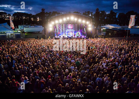 George Clinton il Parlamento Funkadelic eseguire DEL FESTIVAL WOMAD, 30 luglio 2016. Foto Stock