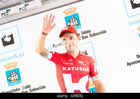 San Sebastian, Spagna. Il 30 luglio, 2016. Joaquim Rodriguez (Team Katusha) al podio dopo aver finito la sua ultima gara in Europa durante la trentaseiesima edizione del San Sebastian Classic (Clasica de San Sebastian), una gara di un giorno di 2016 UCI World Tour, al Sindaco piazza sulla luglio 30, 2016 a San Sebastian, Spagna. Credito: David Gato/Alamy Live News Foto Stock