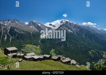 Il pittoresco borgo alpino di Jungen vicino a Zermatt, Svizzera Foto Stock