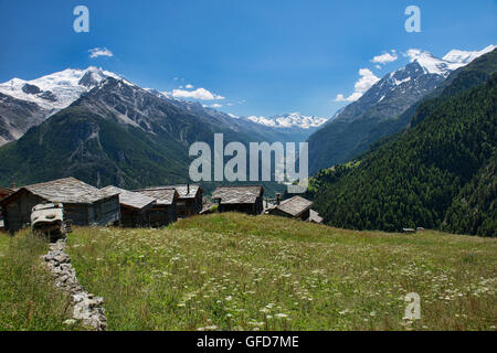 Il pittoresco borgo alpino di Jungen vicino a Zermatt, Svizzera Foto Stock