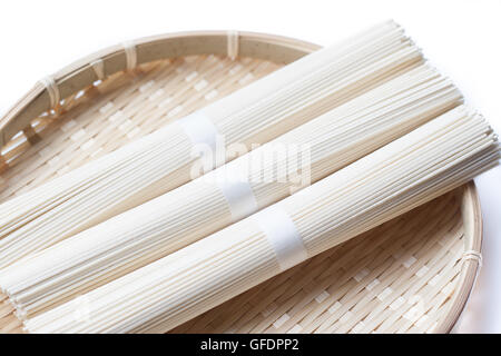 Noodle Giapponesi noto anche come Somen in giapponese Foto Stock