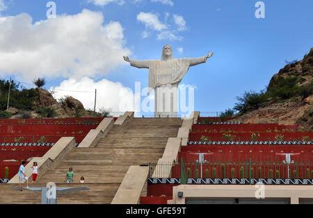 Gesù Cristo monumento, Cristo del Portezuelo. Chilecito, La Rioja. Argentina Foto Stock