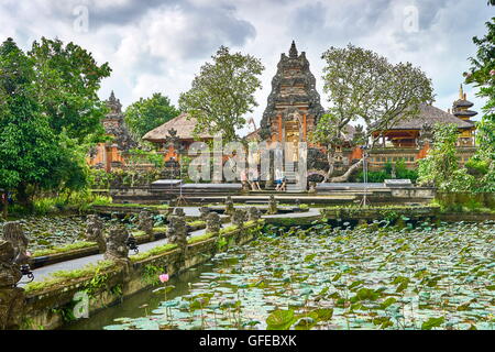 Pura Saraswati tempio, Bali, Indonesia Foto Stock