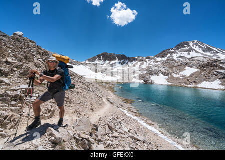 Escursionismo Il John Muir Trail al Kings Canyon National Park, California, Stati Uniti d'America, America del Nord Foto Stock