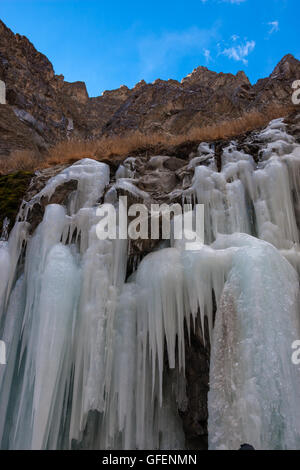 Cascata ghiacciata (fotografato in Ladakh, India) Foto Stock