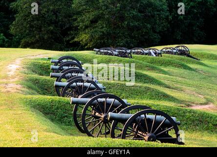 Il Parco nazionale militare a Vicksburg, Mississippi, Stati Uniti d'America. Entrenchments noto come la batteria De Golyer. Campi di battaglia della Guerra Civile Foto Stock