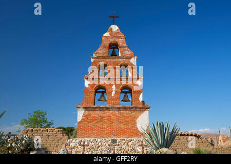 Campanile, la Missione di San Miguel Arcangel, San Miguel, California Foto Stock