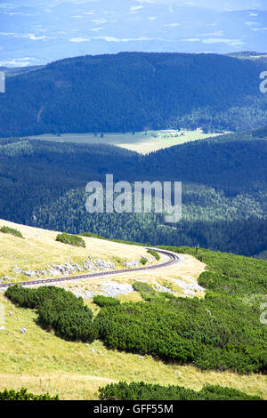 Vista da una montagna. Realizzati in Puchberg am Schneeberg, Austria Foto Stock